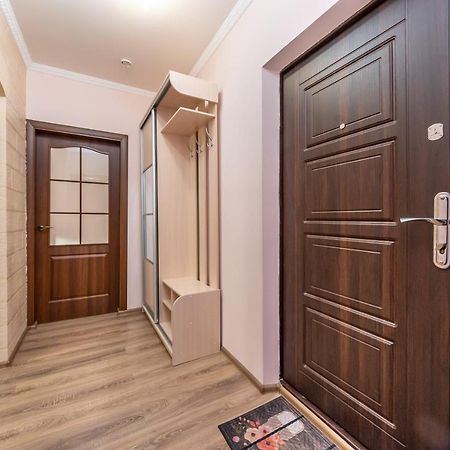 Осокорки Русовой 3 Apartamento Kiev Exterior foto